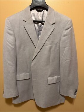 Jos. A. Bank Light Gray Men's Sport Coat - Notch Lapel